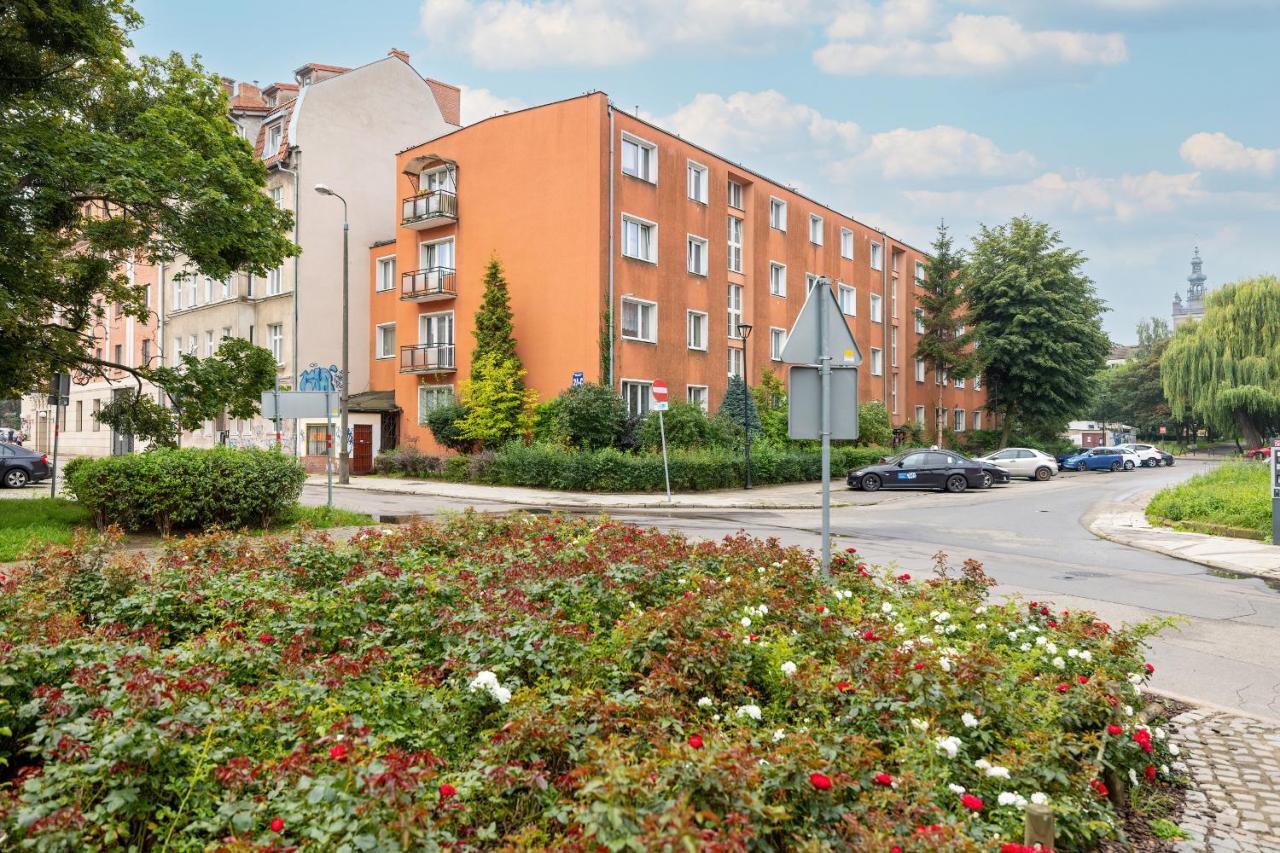 Beautiful One Bedroom Apartment Zamkowa By Rent Like Home Gdańsk Exteriör bild