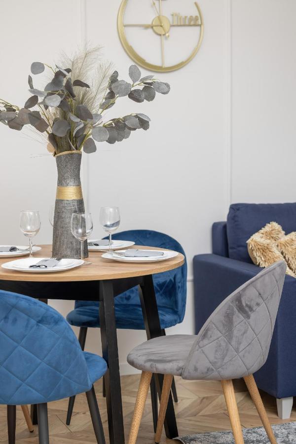 Beautiful One Bedroom Apartment Zamkowa By Rent Like Home Gdańsk Exteriör bild